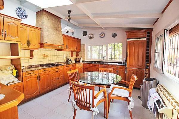 Casa independiente en calle Campoamor