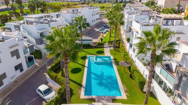 Piso en calle Alella, 28