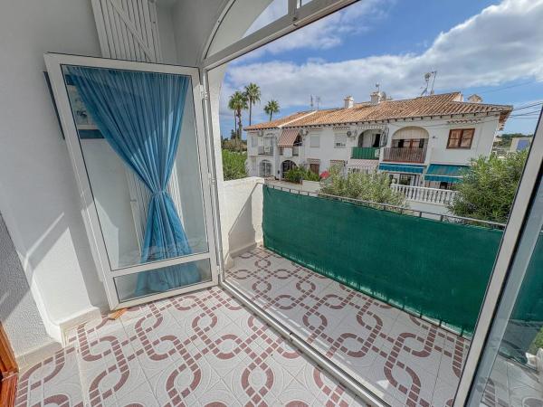 Piso en calle Enol, 90