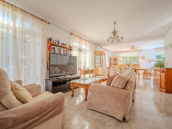 Chalet en Barrio Los Balcones - Los Altos del Edén