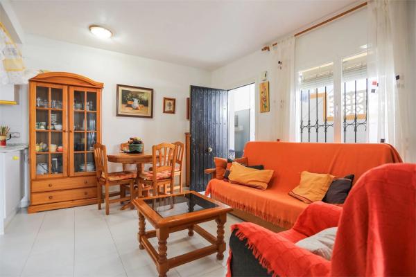 Chalet adosado en calle la Sagra