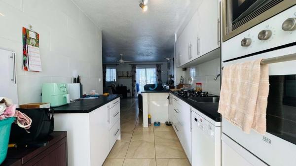 Chalet en Barrio Los Balcones - Los Altos del Edén