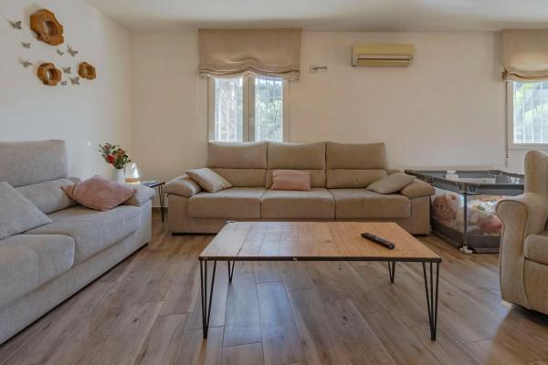 Casa independiente en calle Germanías Bal