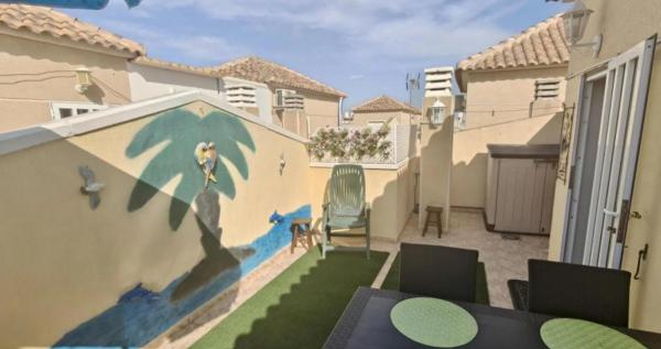 Chalet adosado en calle Laguna Rosa