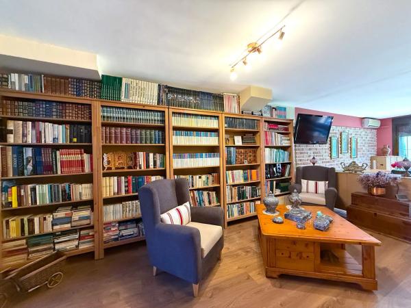 Chalet pareado en calle Asturias Bal