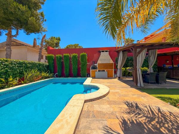 Chalet pareado en calle Asturias Bal