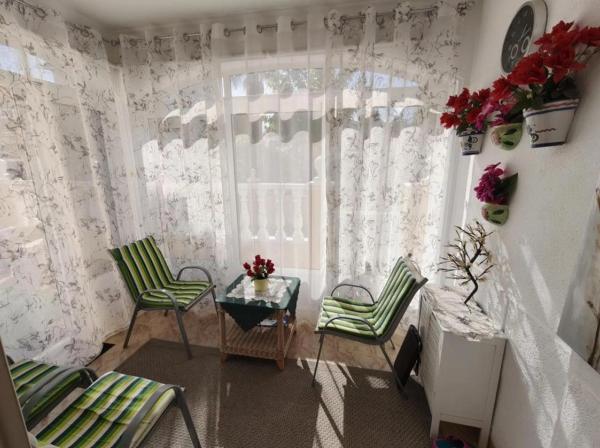 Chalet adosado en calle Laguna Rosa