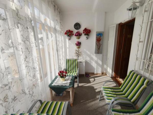 Chalet adosado en calle Laguna Rosa