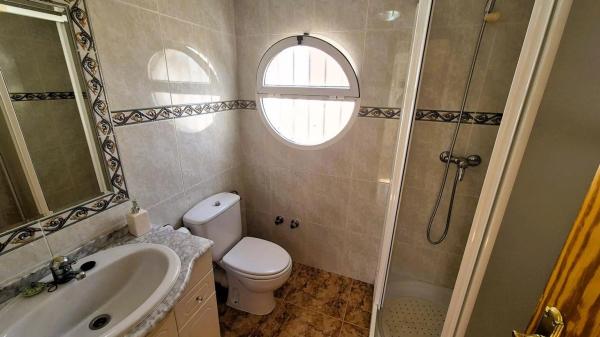 Chalet adosado en calle Moncayo, 27