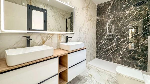 Casa independiente en avenida Angel Garcia Rogel