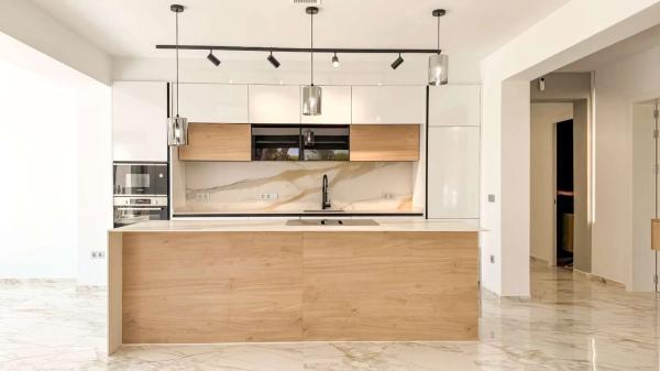 Casa independiente en avenida Angel Garcia Rogel