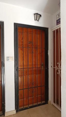 Piso en avenida Laguna Azul