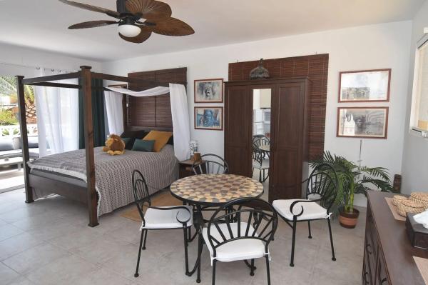 Casa independiente en calle Caramujo