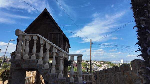 Casa independiente en Av Torrevieja Bal, 177