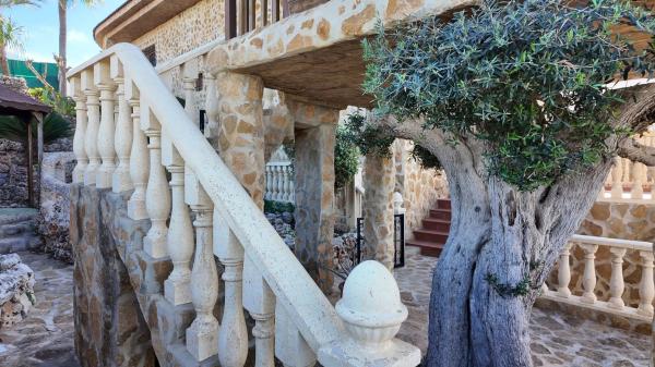 Casa independiente en Av Torrevieja Bal, 177