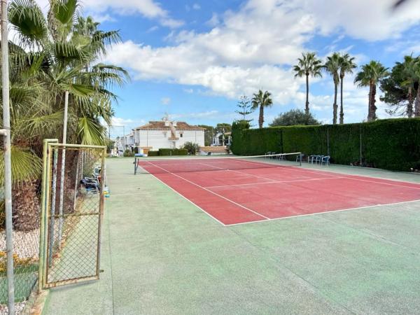 Chalet adosado en Ur Lago Jardin, 9