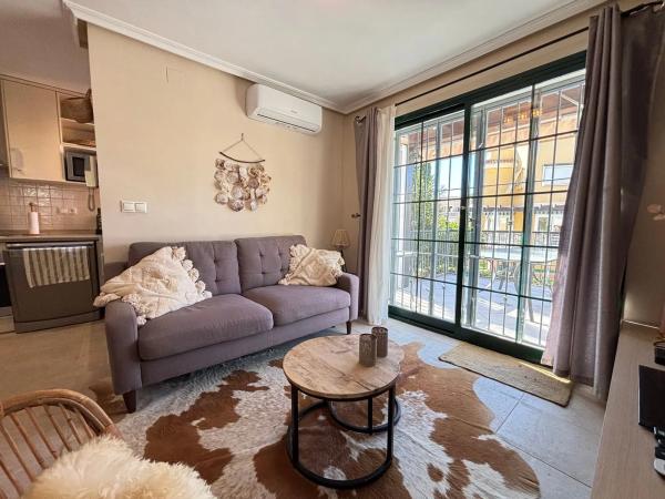 Chalet adosado en calle Laguna Roja s/n