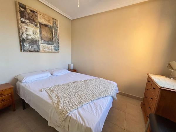 Chalet adosado en calle Laguna Roja s/n