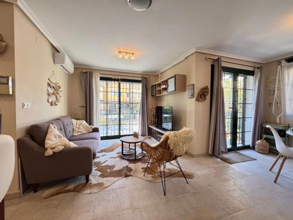 Chalet adosado en calle Laguna Roja s/n