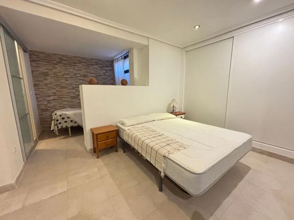 Chalet adosado en calle Laguna Roja s/n