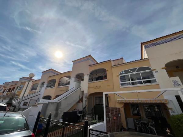 Ático en Barrio Los Balcones - Los Altos del Edén