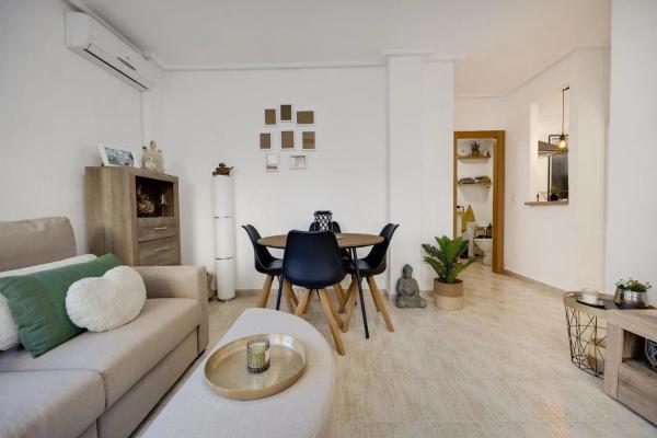 Casa independiente en calle Perseo