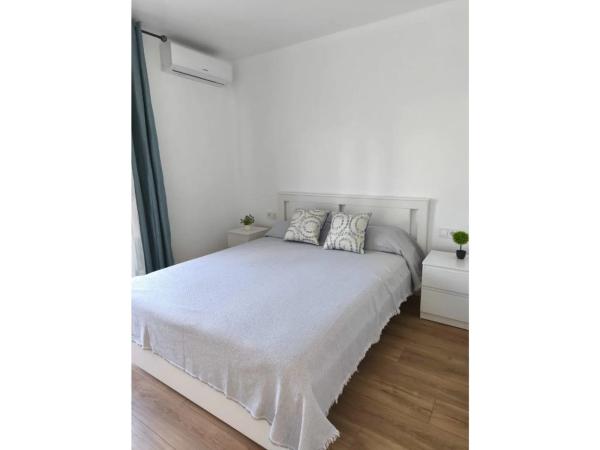 Chalet adosado en calle José Pérez Gómez, 105 -122