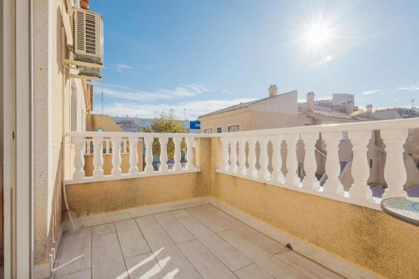 Casa independiente en calle Francisco Soribella Lopez s/n