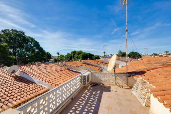 Chalet adosado en avenida de las Gaviotas