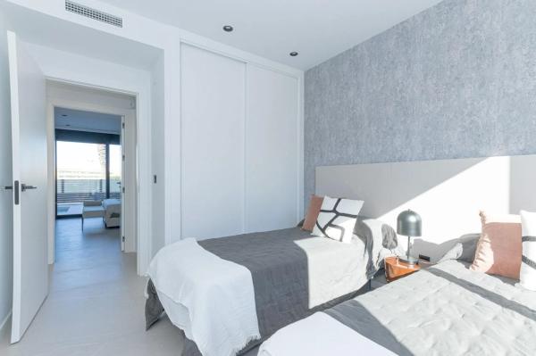 Casa independiente en avenida Asociación Victimas del Terrorismo