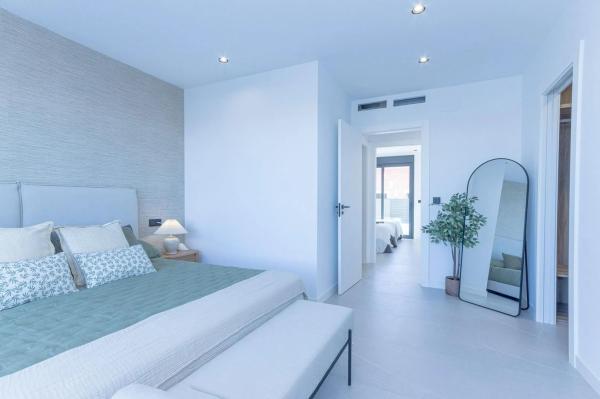 Casa independiente en avenida Asociación Victimas del Terrorismo