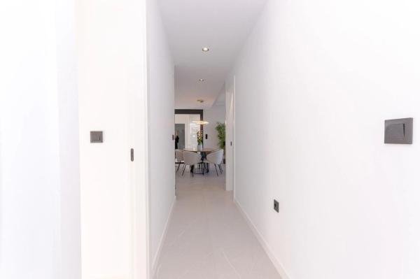 Casa independiente en avenida Asociación Victimas del Terrorismo