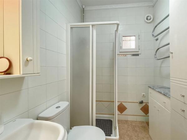 Chalet adosado en calle Tritón