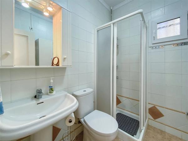 Chalet adosado en calle Tritón