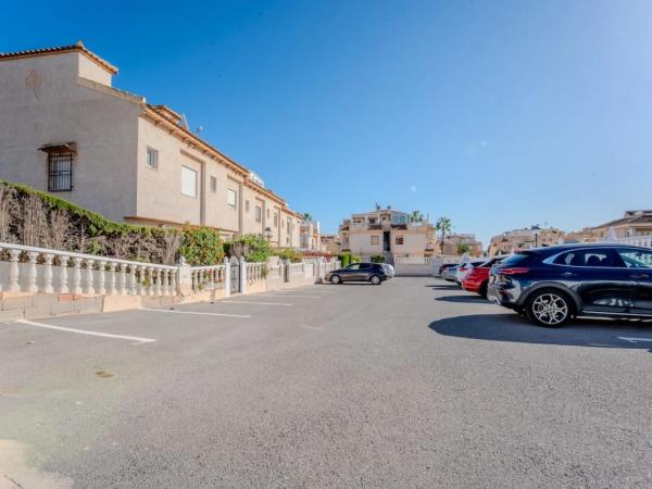 Chalet en calle Argonautas