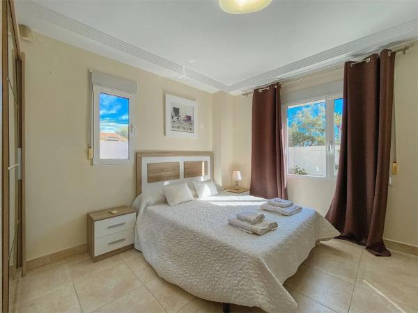 Casa independiente en calle Levante