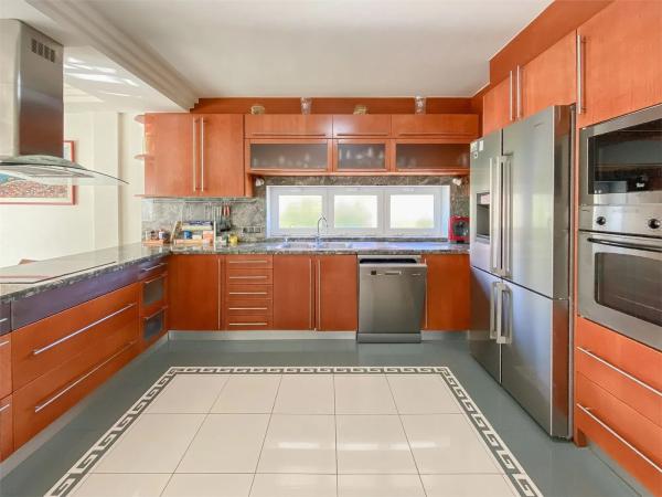 Casa independiente en calle Levante