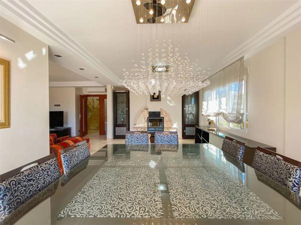 Casa independiente en calle Levante