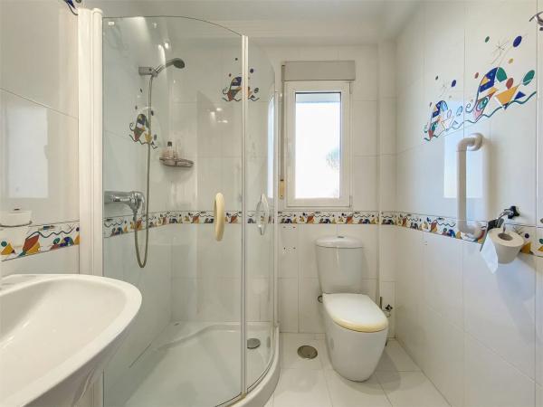 Casa independiente en calle Levante