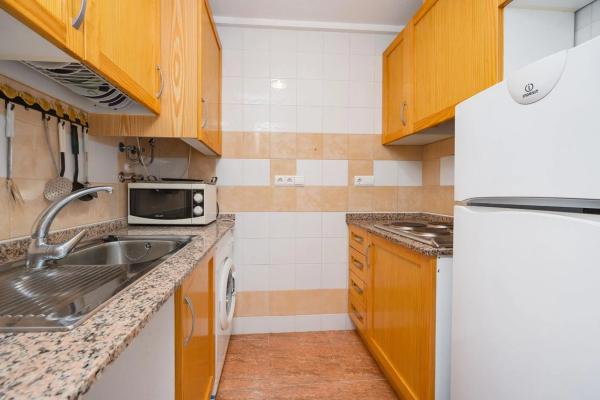 Estudio en calle Caritas, 2