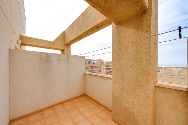 Estudio en calle Caritas, 2