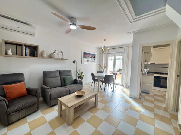 Casa independiente en calle Colomer