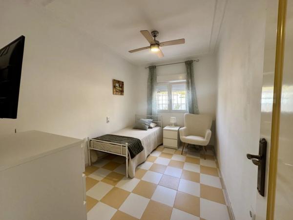 Casa independiente en calle Colomer