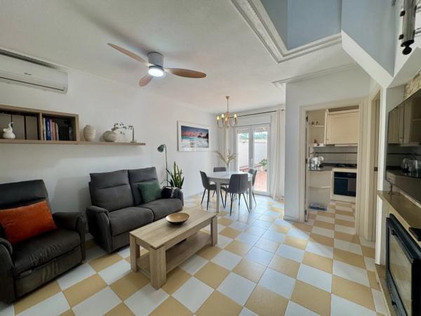 Casa independiente en calle Colomer