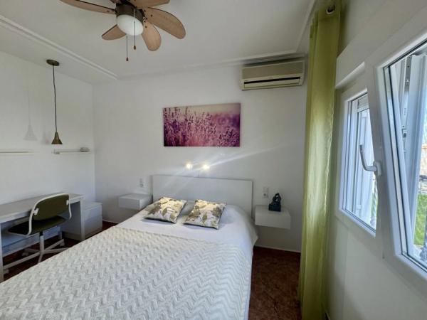 Casa independiente en pasaje Perdiguera