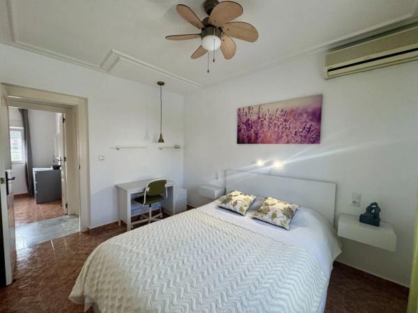 Casa independiente en pasaje Perdiguera