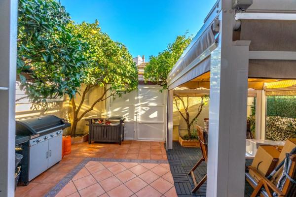 Chalet en calle Argolidas, 2