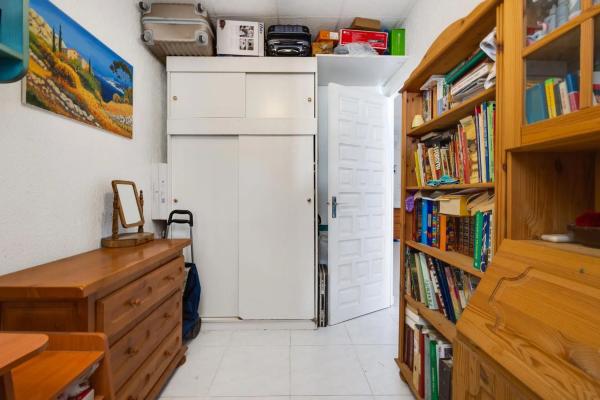 Chalet adosado en avenida las Alondras