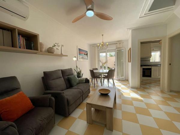 Casa independiente en calle Alborán