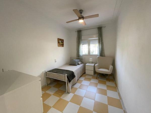 Casa independiente en calle Alborán